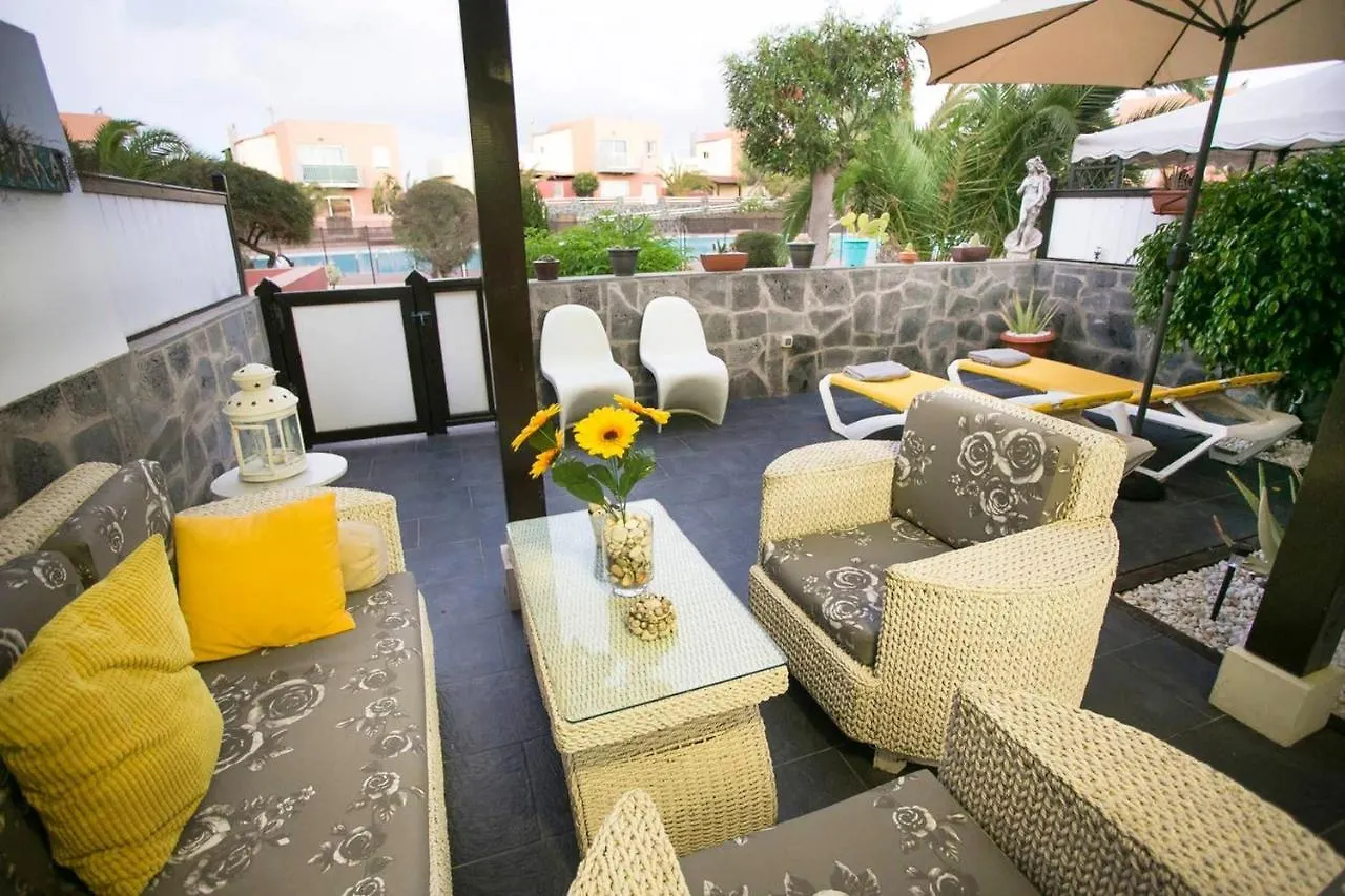 Elegant Villa In Corralejo