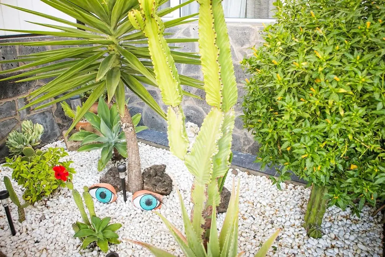 Elegant Villa In Corralejo